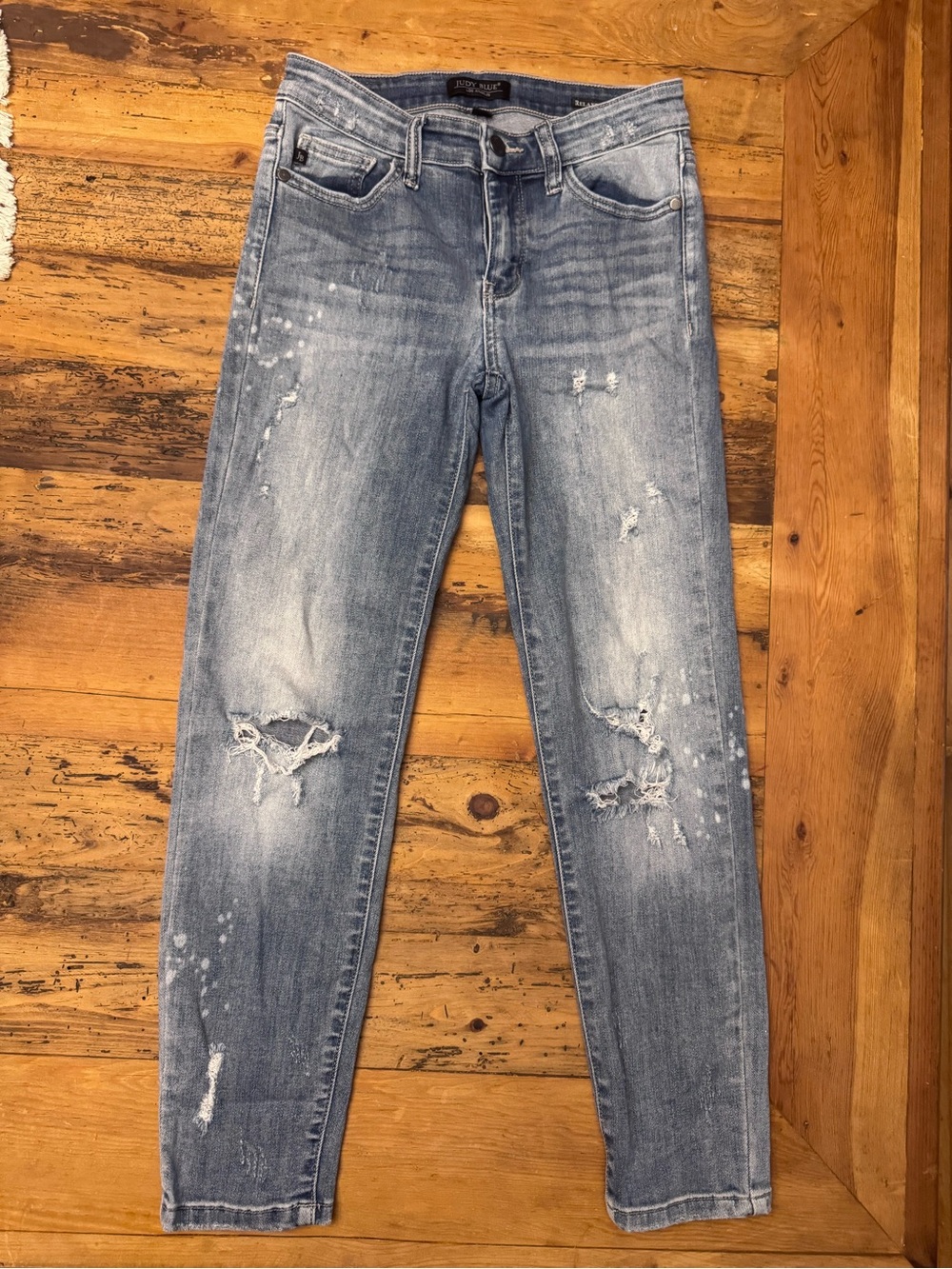 Judy Blue Destroyed Light Wash Women’s Jeans sz 5/27 relaxed fit